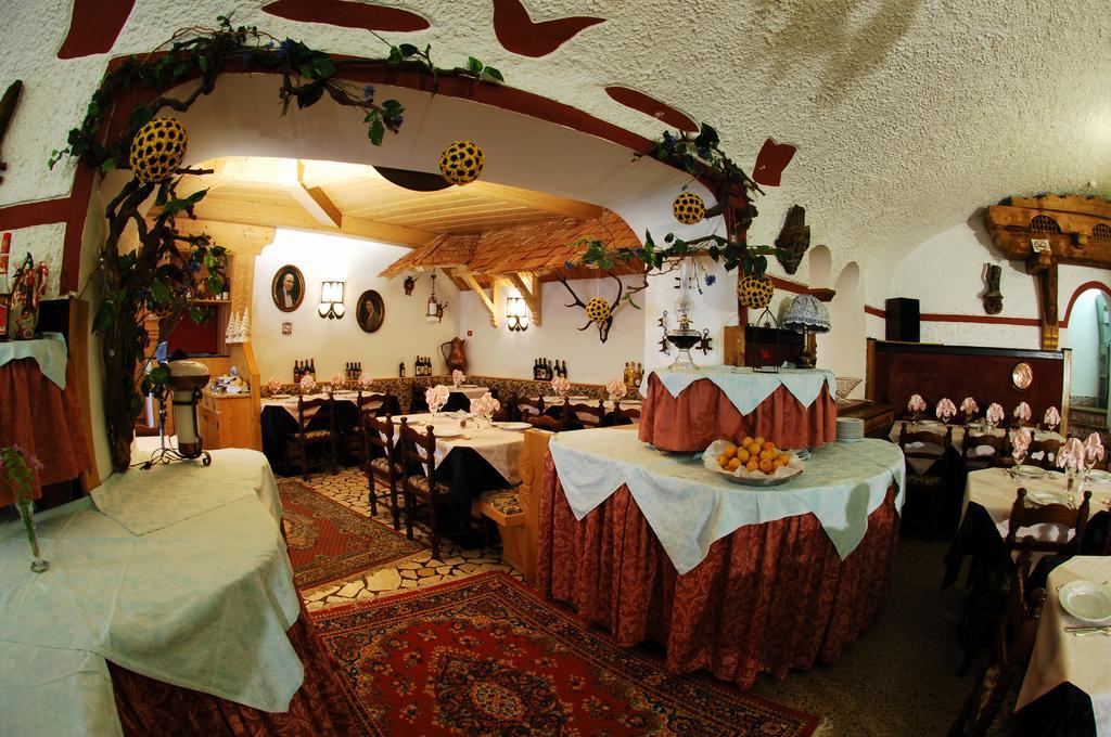 Hotel Ancora Castello-Molina di Fiemme Dış mekan fotoğraf