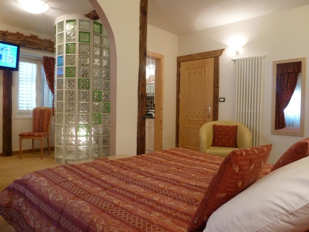 Hotel Ancora Castello-Molina di Fiemme Oda fotoğraf